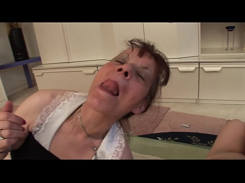 ❤️ To bedstemødre og en bedstefar har en trekant ❌ Porno at da.xxxtun.ru