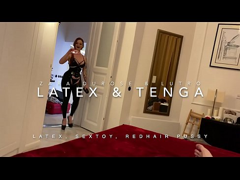 ❤️ Rødhåret stedsøster i latexkostume kneppet af stedbror ❌ Porno at da.xxxtun.ru