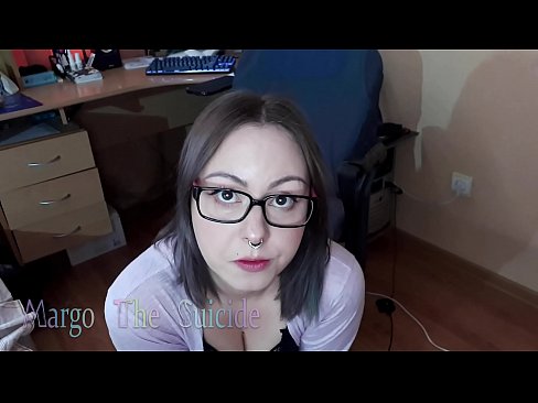 ❤️ Sexet pige med briller sutter Dildo dybt på kamera ❌ Porno at da.xxxtun.ru